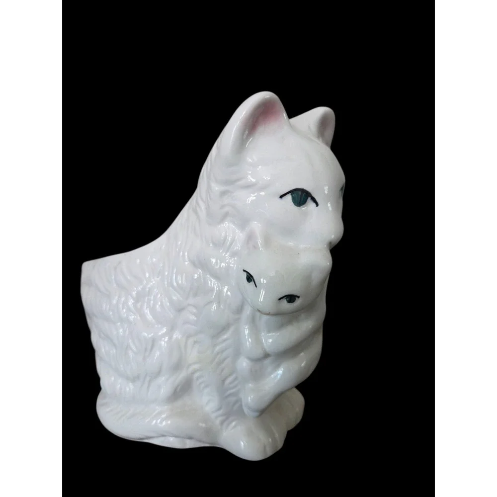 Vintage White Ceramic Mother Cat Scruffing It's Baby Kitten Planter‎ Handpainted